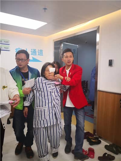 深圳狮子会光明行活动走进普宁革命老区