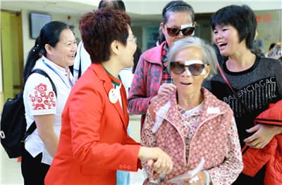 深圳狮子会光明行活动走进普宁革命老区