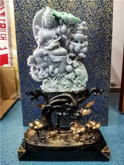 1576830382786019.jpg 52天然春带彩巧雕执莲观音.jpg