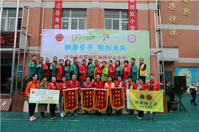 1578907034449942.jpg 红庙小学合影.jpg