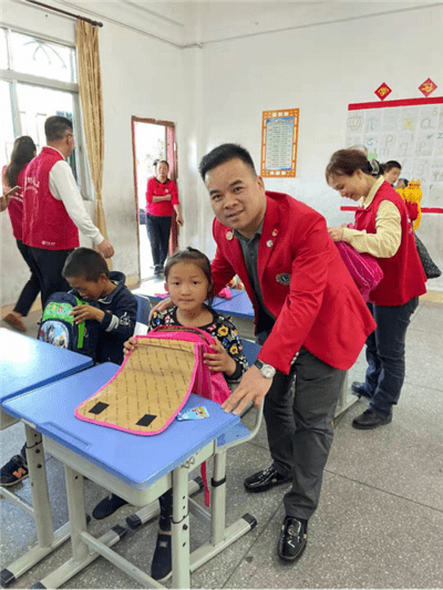 1590736236535799.png 满满正能量的下社小学助学活动(2)(1)495.png