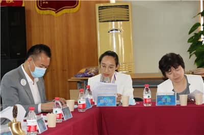 赖卓妮秘书长2.jpg