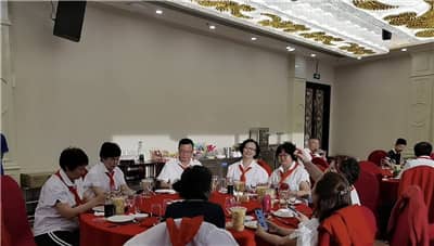 1628566170799494.jpg 插图7-开会.jpg