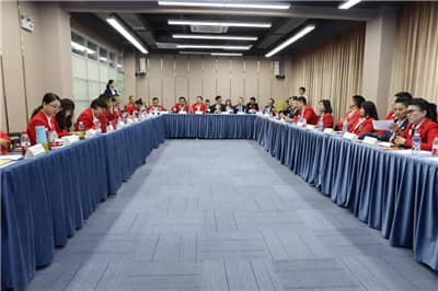 领导狮友会场.jpg