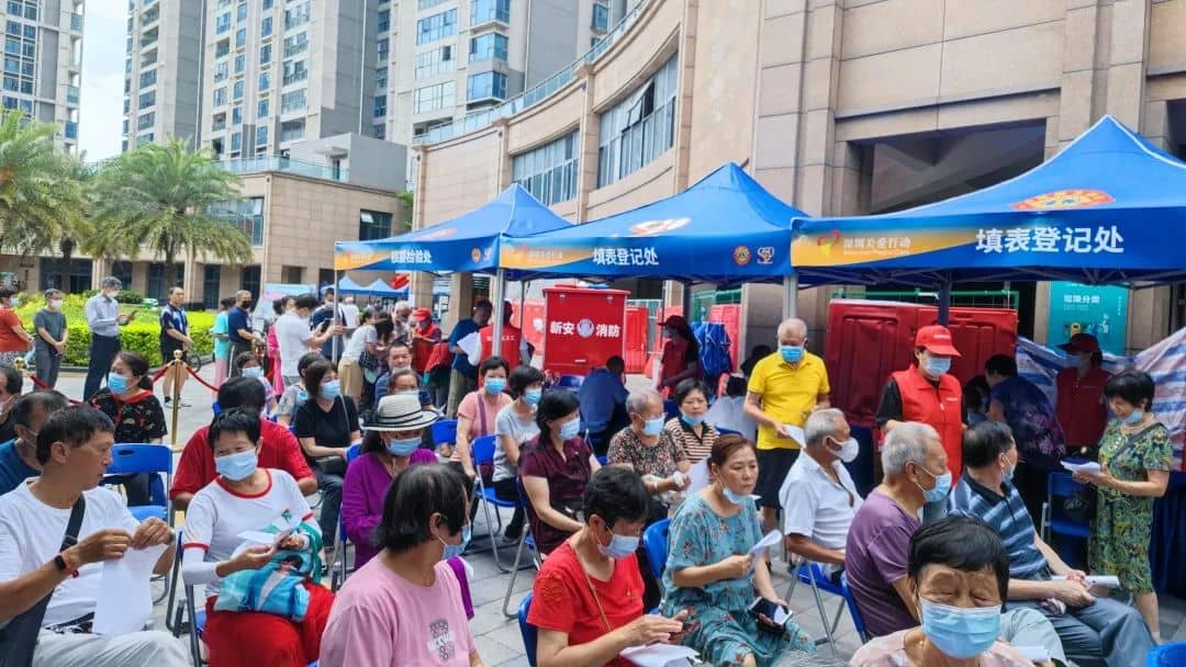 关爱老人 情暖社区 深圳狮子会社区服务活动走进海滨社区