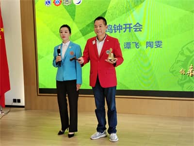 1666594726749398.jpg 14号大会主席鸣钟开会.jpg