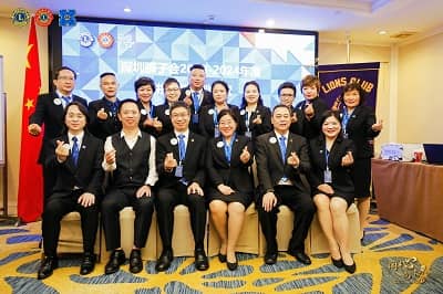 讲师学员合照.jpg