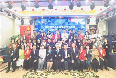 大合影.jpg