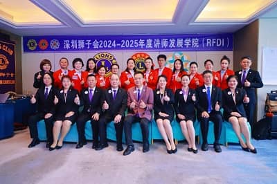 图1，集体照.jpg