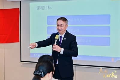 图8张施俊.jpg