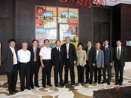 深圳市领导与国际狮子总会长亲切会见